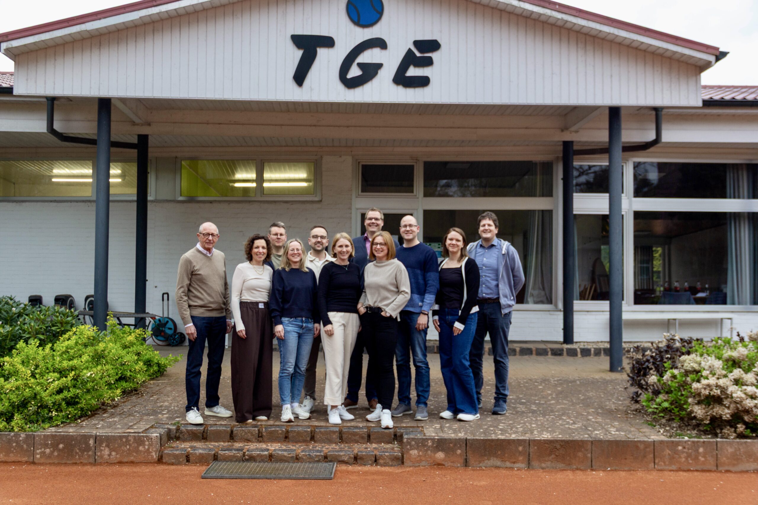 Auf dem Bild zu sehen der alte und neue Vorstand v.l.n.r Ludger Wedy, Kristina Kolvenbach, Simon Rehr, Caroline Adrian, Hannes Schulte, Jana Nevels, Jan Kaiser, Katrin Großmann, Steffen Schulte, Anja Muhmann, Thorsten Wermers